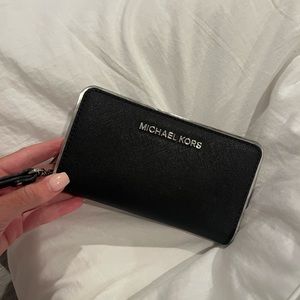 Michael Kors wristlet